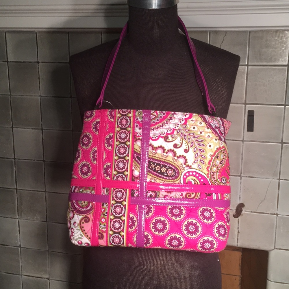 Vera Bradley purse in Very Berry Paisley